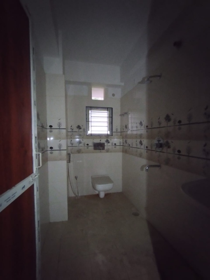 Unfurnished 3bhk in Jyoti Nagar, Bamunimaidam, Guwahati, Assam, India for Rent